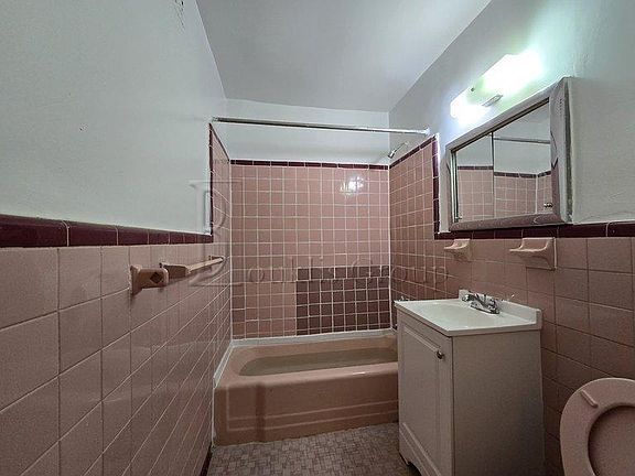 4th image of 40-46 70th St #2A