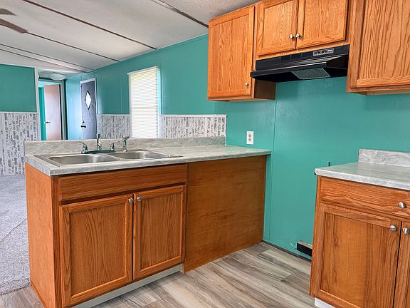2nd image of 635 Reams Ln