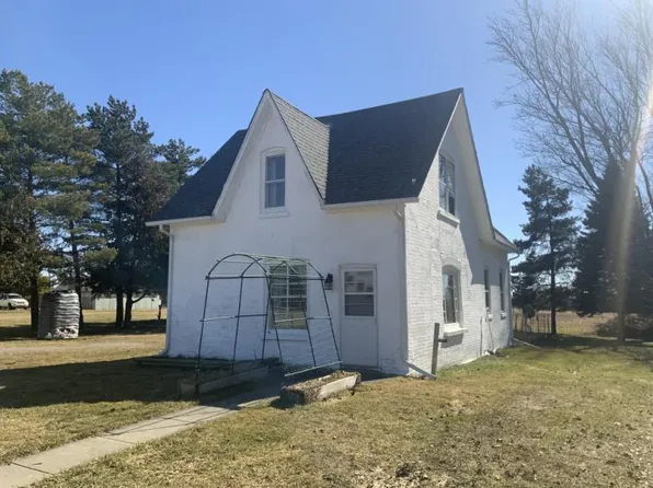 4220 E Chandler St, Carsonville, MI 48419