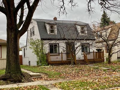 806 South 93rd STREET, West Allis, WI, 53214