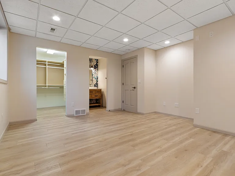 6 Lilac Ln — Photo 16