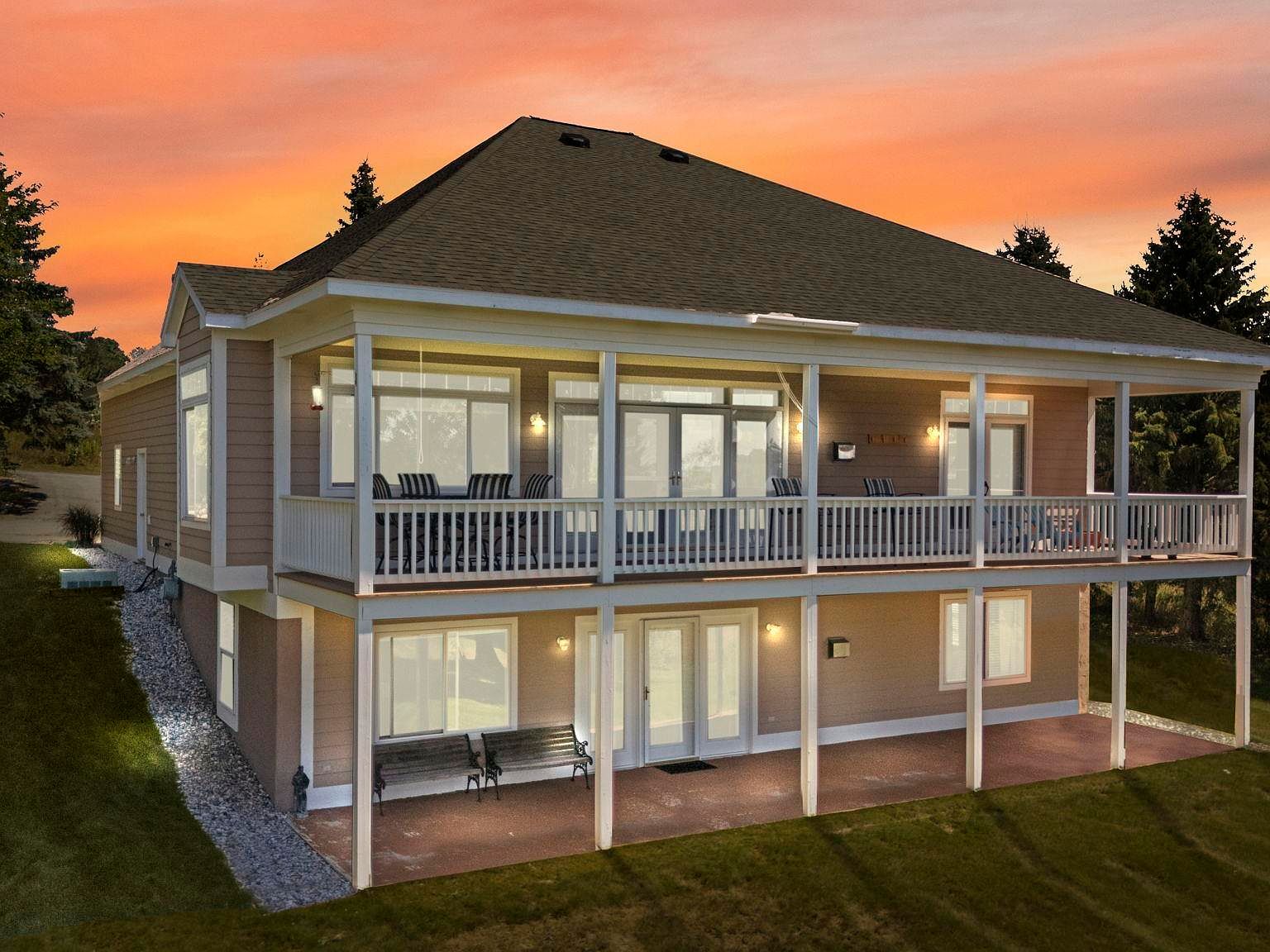 5668 Golf Meadows Dr