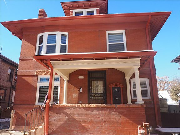 2nd image of 211 N Sherman St