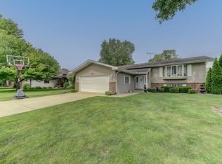 713 Heather Ct, Griffith, IN 46319