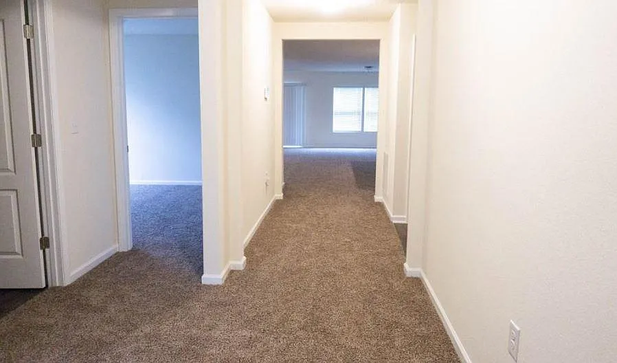 Entrance Hall - 21 Sand Wedge Ln #A
