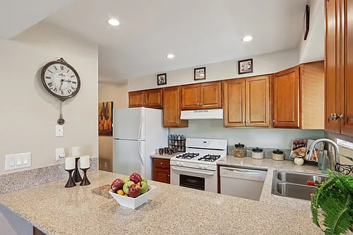 Sycamore Terrace Apartments Photo 1