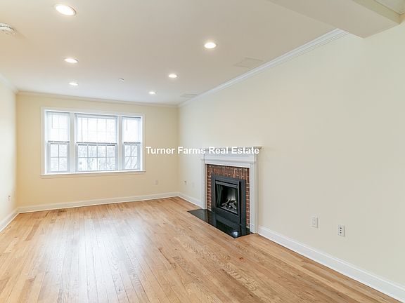 2nd image of 55 Langdon St #7B