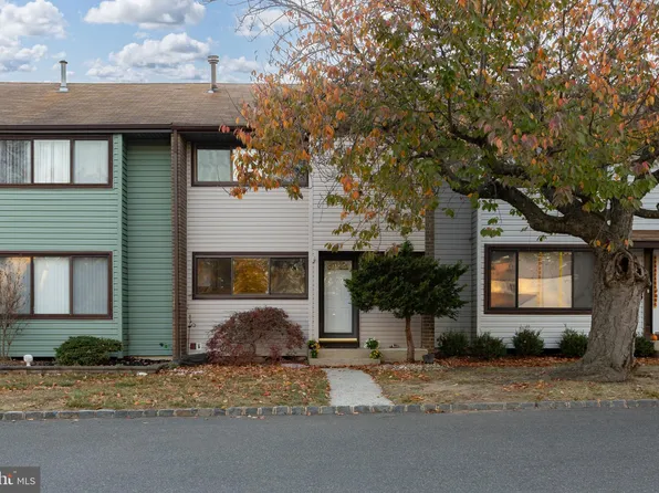 406 Kellington Dr, East Windsor, NJ 08520