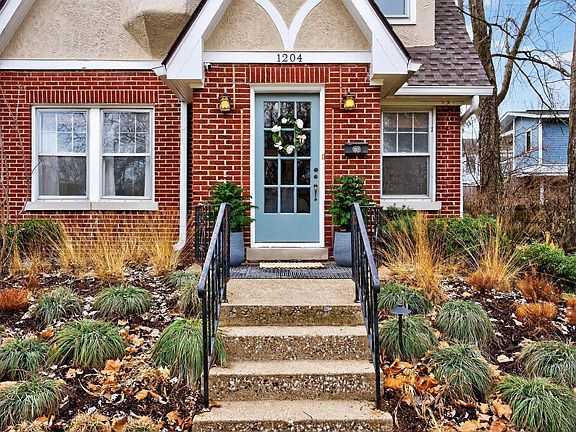 3rd image of 1204 Slashes Rd