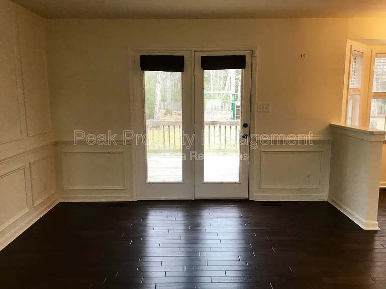 12003 Stamford Rd — Photo 4