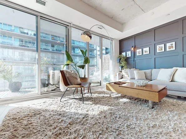 25 Baseball Pl #807, Toronto, ON M4M 0E7