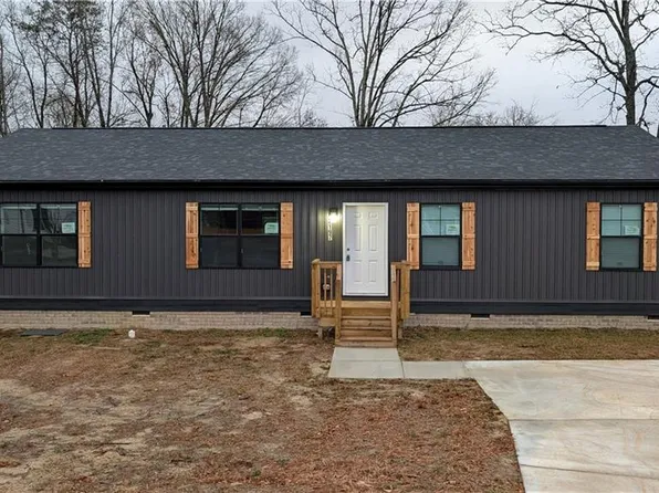 2197 Meadow Ridge Rd, Burlington, NC 27217