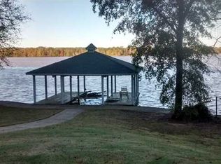 590 Shady Nook Dr, Deatsville, AL 36022