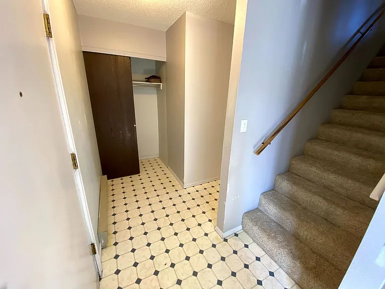 2110 Prairie Rd — Photo 18