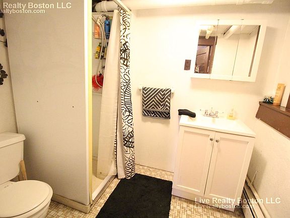 73 Verndale St 3
