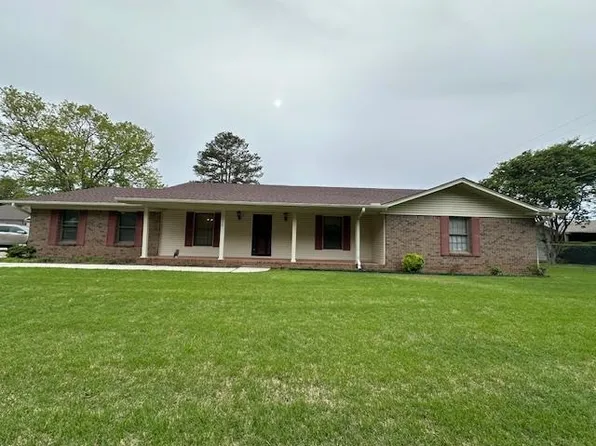 1214 S Indian St, Tuscumbia, AL 35674