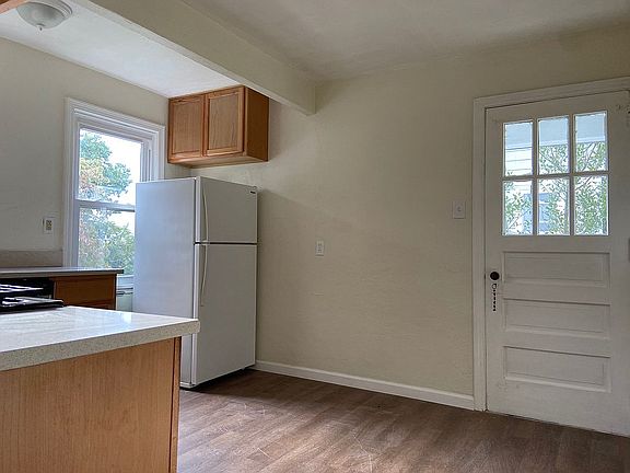 2nd image of 6720 Buchanan Ave