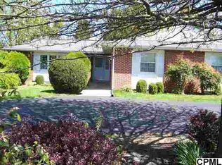 945 Forge Rd, Carlisle, PA 17015