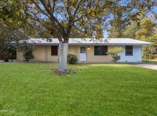 379 Greenwood Dr, Biloxi, MS 39531