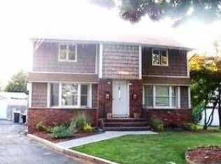 4 Christopher Ct, Lodi, NJ 07644