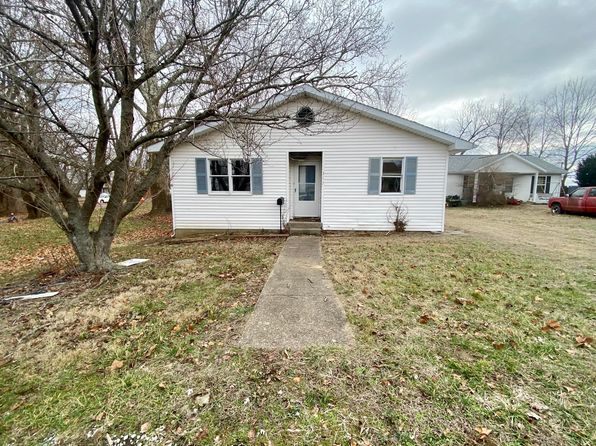 317 N Padgett St, Morganfield, KY 42437