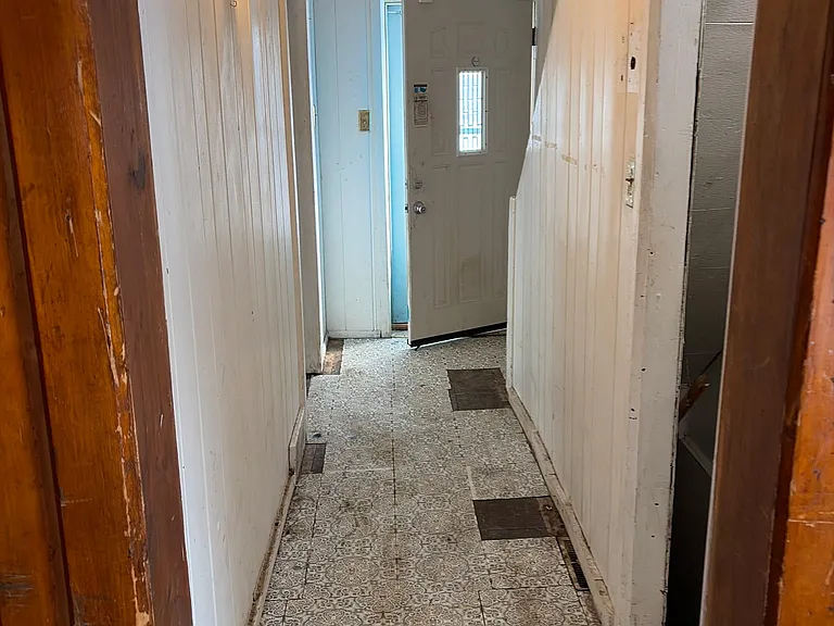 619 Willard Ave — Photo 2