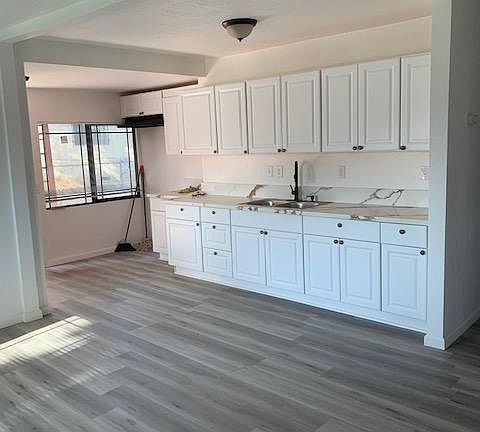4th image of 2534 Casitas Ave