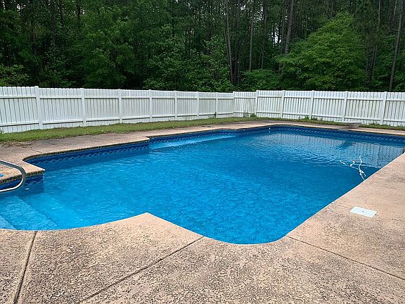 Pool 28 x 14