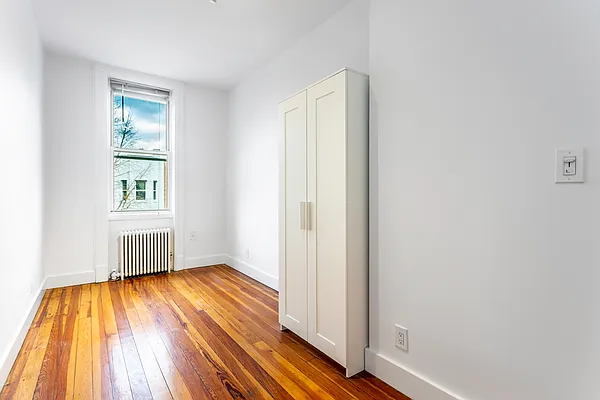 Rented by Compass | media 19