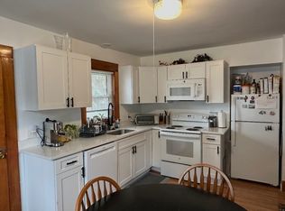 27 Mount Vernon St FLOOR 1, Reading, MA 01867