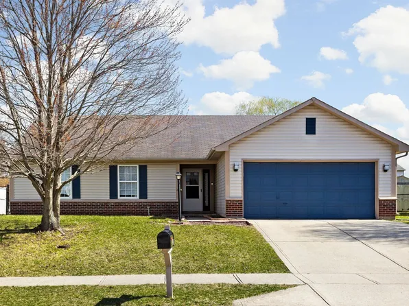 353 Brixton Woods West Dr, Pittsboro, IN 46167