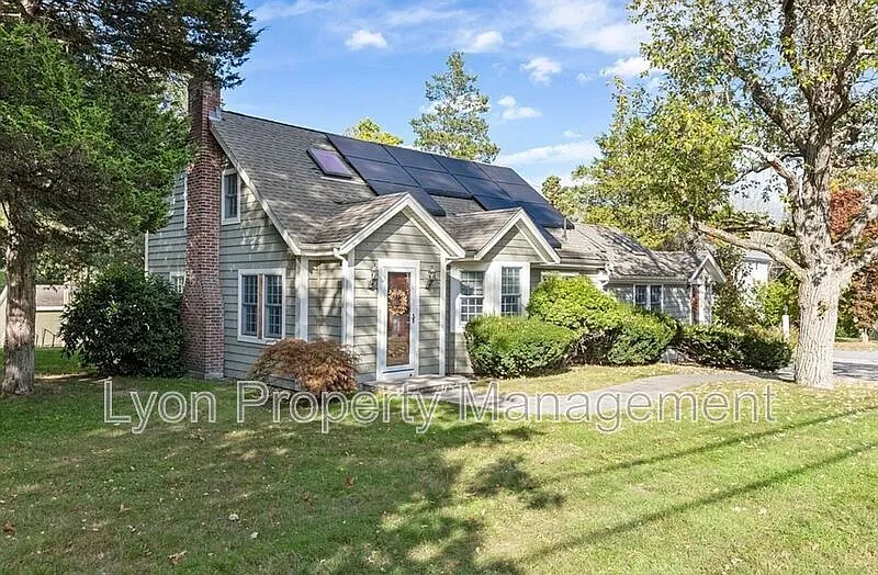 3 bed, 2.0 bath, 1794 sqft, $4,100 — Photo 3