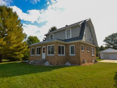 W265N2666 Meadowbrook ROAD, Pewaukee, WI, 53072