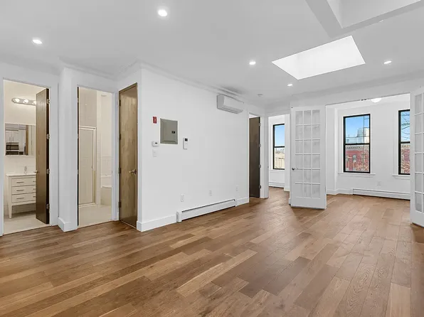 792 Hart Street image 1 of 14