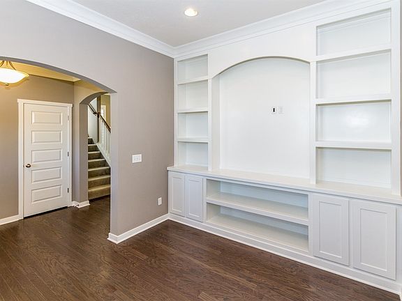 5th image of 1433 W 151st St