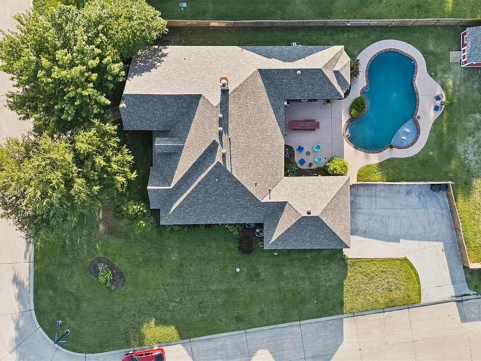 1st image of 283 Wedgewood Way