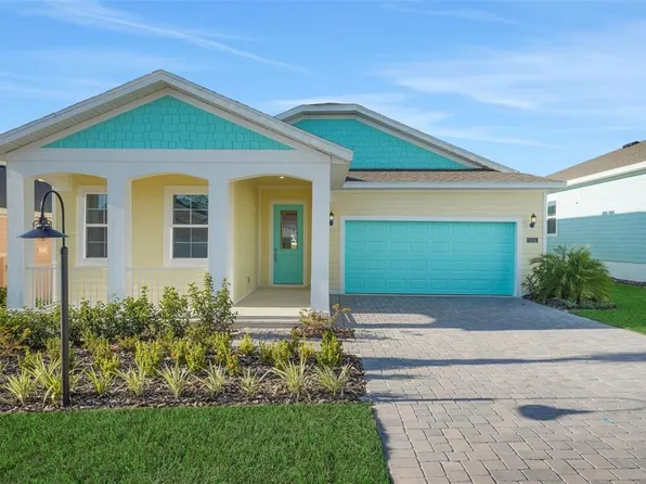 1006 Fiesta Key Cir, Lady Lake, FL 32159