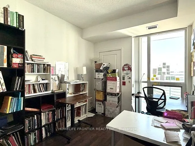 17 Anndale Dr #Penthouse 201 — Photo 9