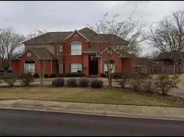 209 Grand Oak Blvd, Clinton, MS 39056