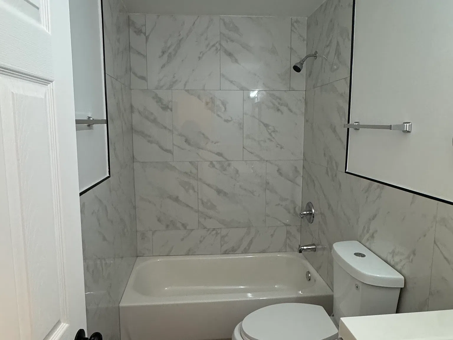 3 bed, 1100 sqft, $1,500 — Photo 2