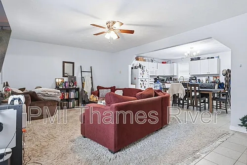 16 Central St Photo 1