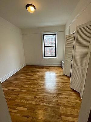 5th image of 31 Tiemann Pl APT 41