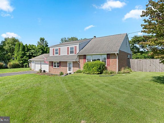 2nd image of 29 Dairy Ln