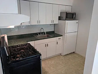 Rented by NY Space Finders Inc.