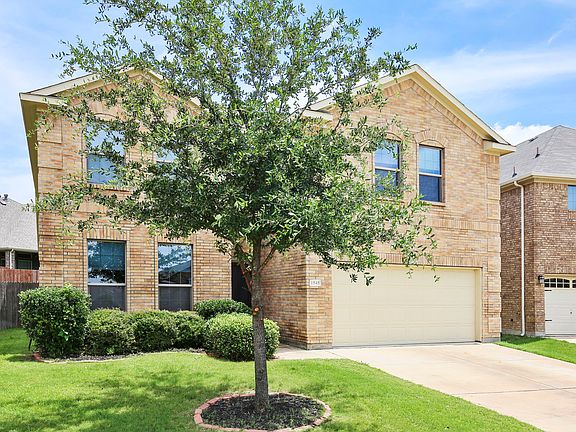 3rd image of 1545 Grassy View Dr