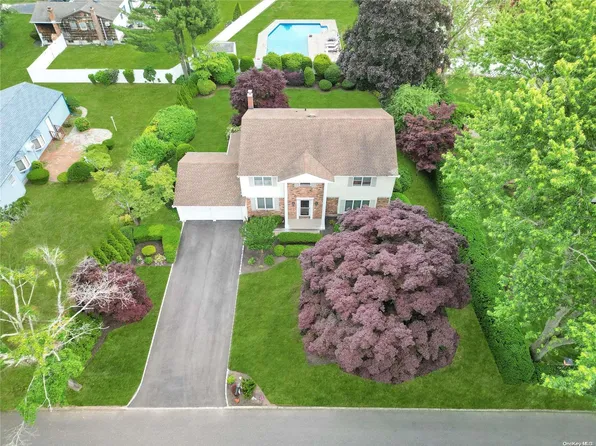 21 Fairway Drive, South Setauket, NY 11720