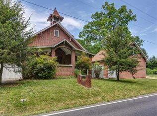 1359 Cane Creek Rd, Fletcher, NC 28732