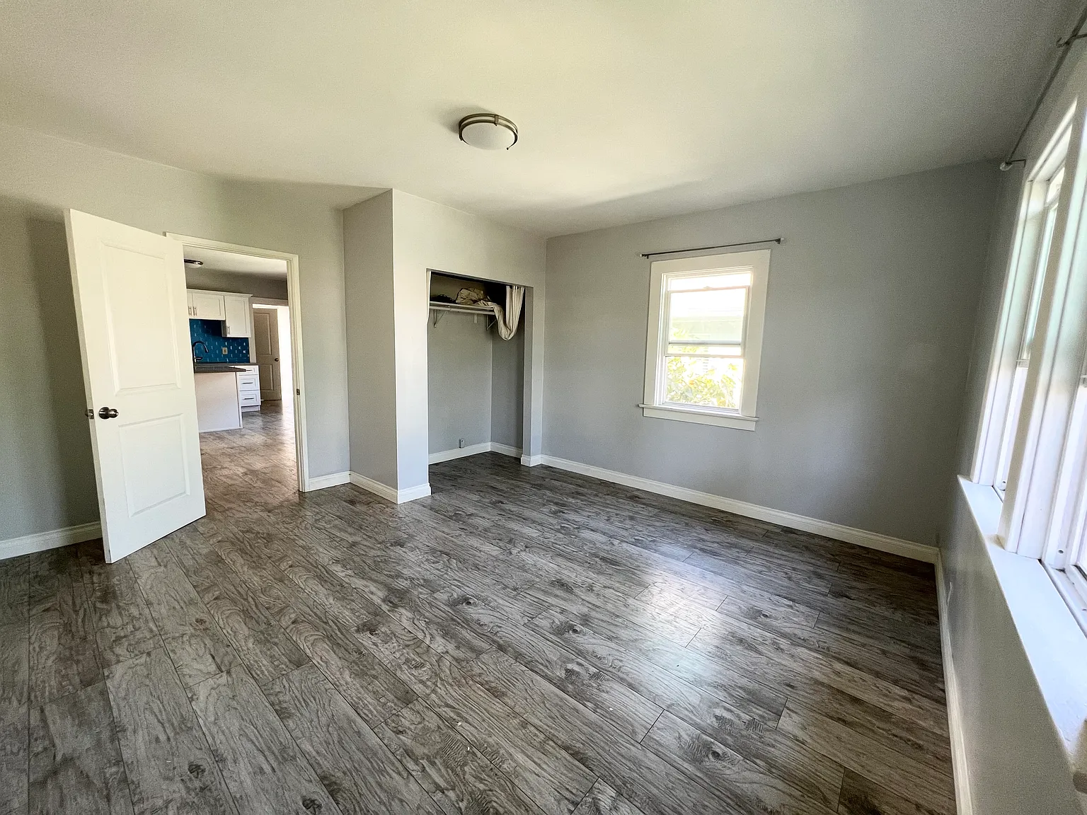 2 bed, 850 sqft, $2,650 — Photo 4