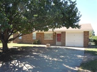219 Fall Cir, Sallisaw, OK 74955