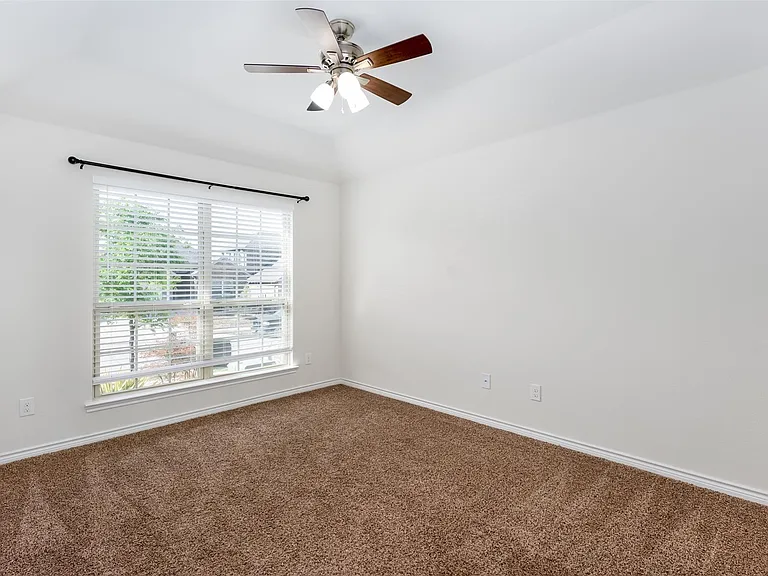 716 Bluebird Way — Photo 16